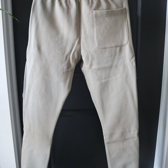 Fear Of God - FOG Essentials sweatpants Olive - Picture 2 of 5